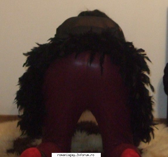 Travesti Cluj - Locuiesc singur. Pot seara după ora 20 - Gay sau Bi - Intri vorbesti, pleci si futi