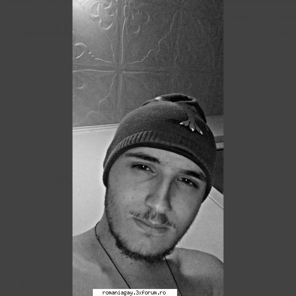 pasiv 19 ani constanta - VladAndrei19 - Gay sau Bi - Intri vorbesti, pleci si futi